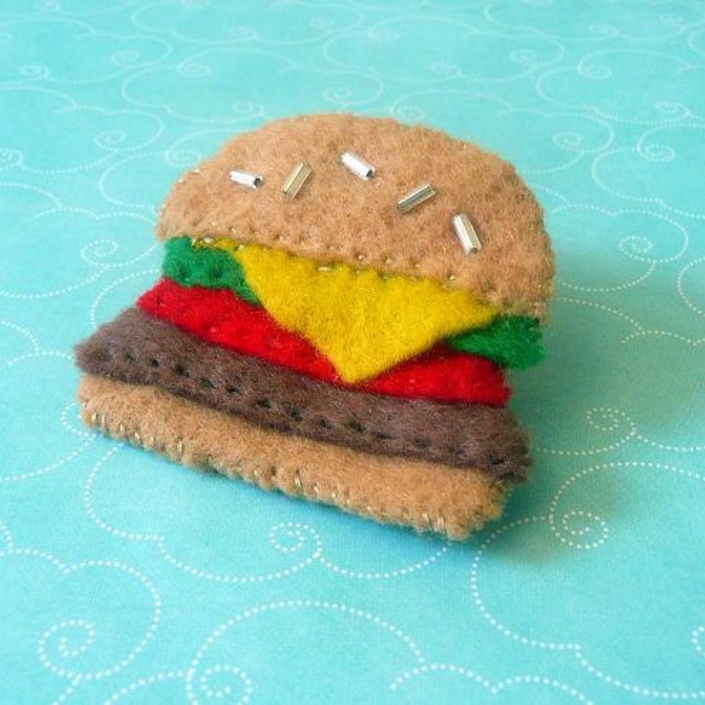 Hamburger Handmade Felt Pin - Picture 4 of 5